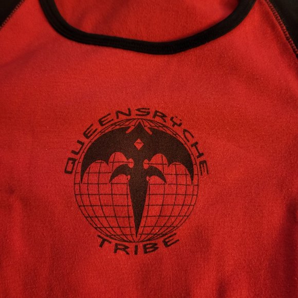 Vintage Queensryche 2003 "Tribe" Logo Concert Shirt Women's Large - Picture 2 of 10